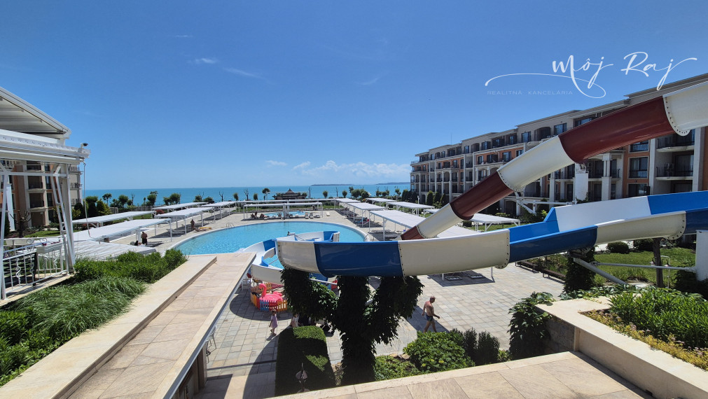 🏖️ Hotelový apartmán s balkónom – 4⭐ Premier Fort Beach, Sveti Vlas (budova B1)
