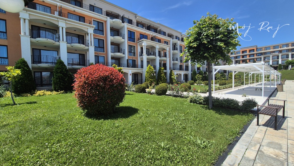 🏖️ Hotelový apartmán s balkónom – 4⭐ Premier Fort Beach, Sveti Vlas (budova B1)