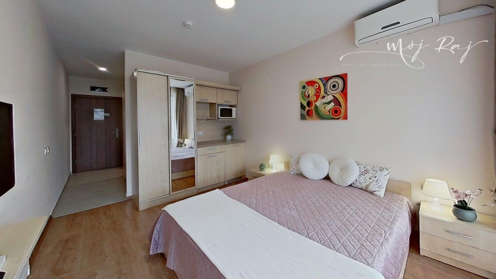 🏖️ Hotelový apartmán s balkónom – 4⭐ Premier Fort Beach, Sveti Vlas (budova B1)