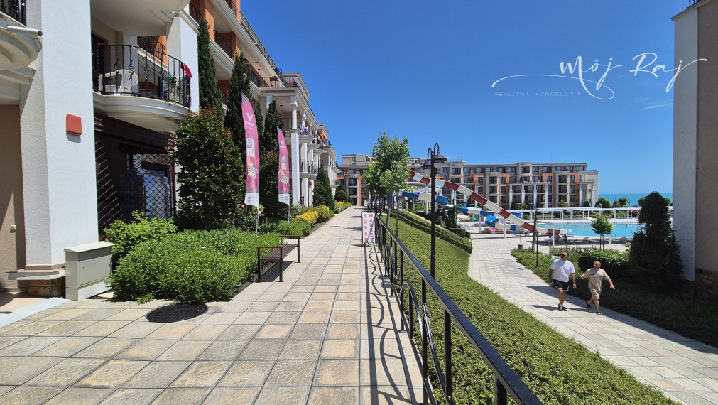 🏖️ Hotelový apartmán s balkónom – 4⭐ Premier Fort Beach, Sveti Vlas (budova B1)