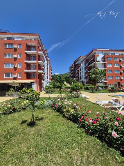 🏖️ 2-izb. apartmán s terasou – Crown Fort Club, Grand Resort, Sveti Vlas, Bulharsko