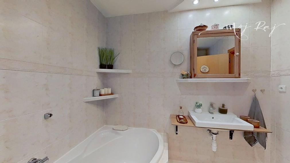 🏡 Na prenájom rodinný dom v centre Šenkvíc