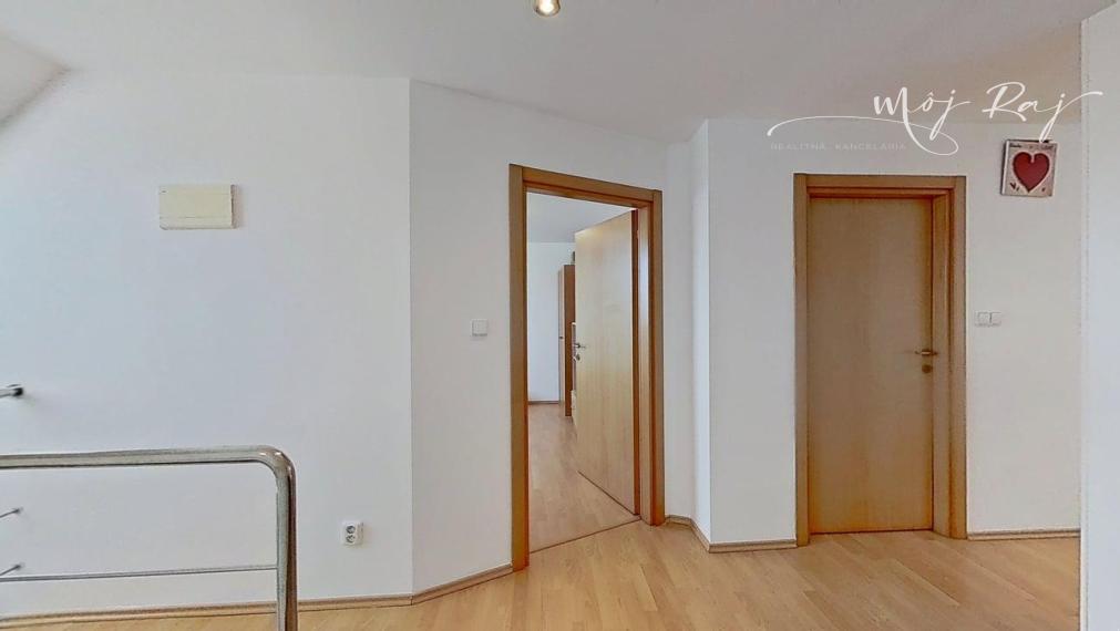🏡 Na prenájom rodinný dom v centre Šenkvíc