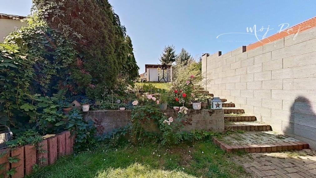 🏡 Na prenájom rodinný dom v centre Šenkvíc