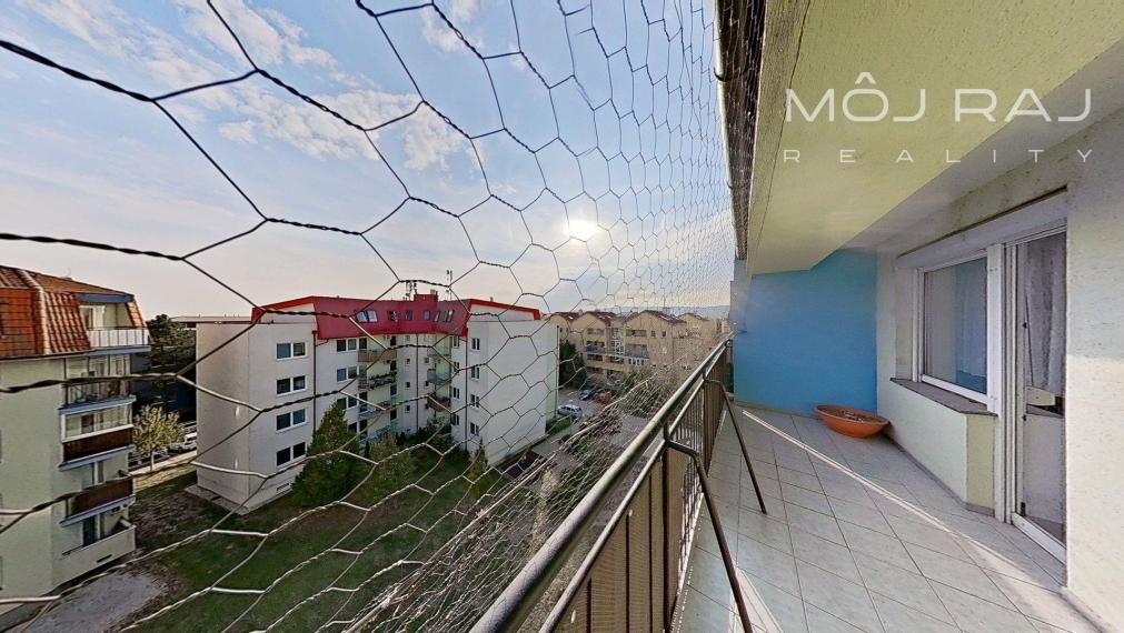 🏡 PRIESTRANNÝ 4-IZB. BYT S 2 LODŽIAMI NA MUŠKÁTE