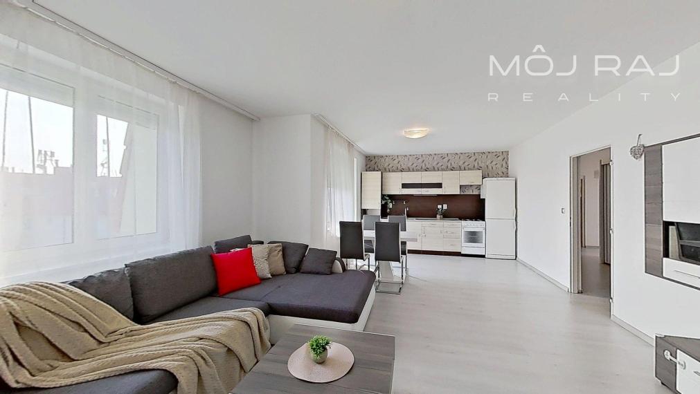🏡 PRIESTRANNÝ 4-IZB. BYT S 2 LODŽIAMI NA MUŠKÁTE