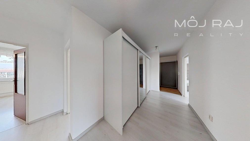 🏡 PRIESTRANNÝ 4-IZB. BYT S 2 LODŽIAMI NA MUŠKÁTE