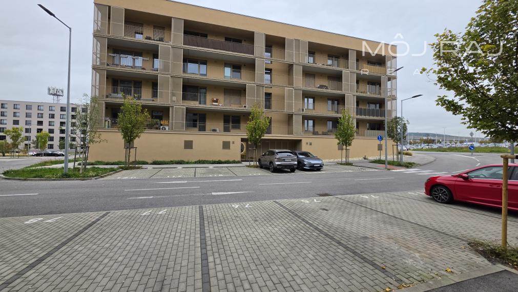 🏡 MODERNÝ 2-IZB. BYT S VEĽKOU LODŽIOU A PARKOVANÍM V GARÁŽI | BORY PROMENÁDA – BRATISLAVA