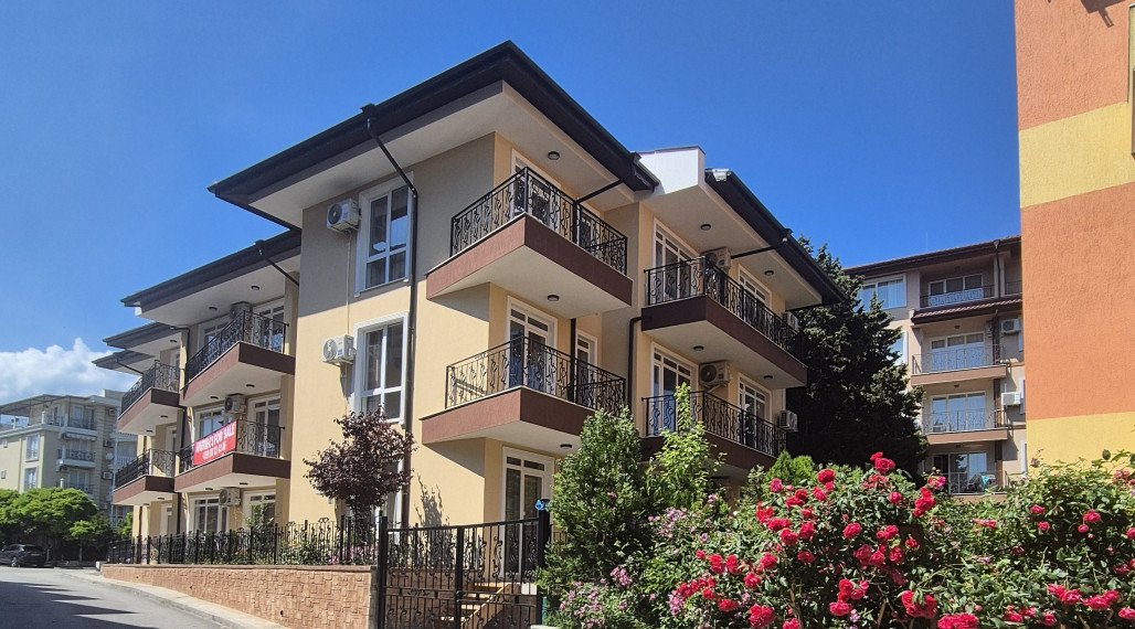 🌊 Elegantný 2-izb. apartmán priamo pri pláži – Ravda, Bulharsko
