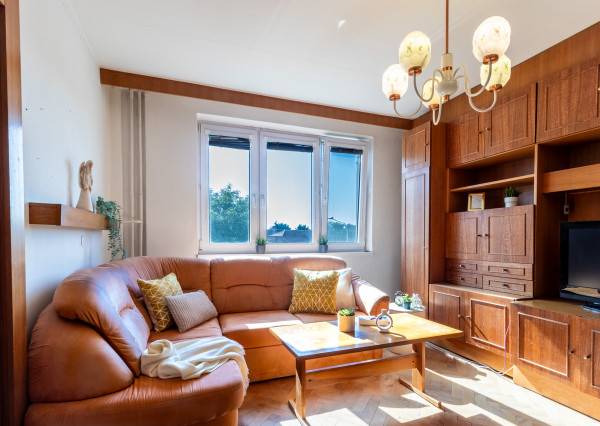 Zariadený 4-izbový byt v Senci s výbornou dispozíciou!