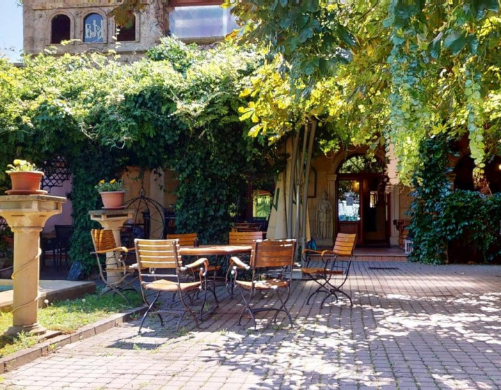 🏨 Na predaj: Reštaurácia, bowling & eventová oáza v srdci Komárna