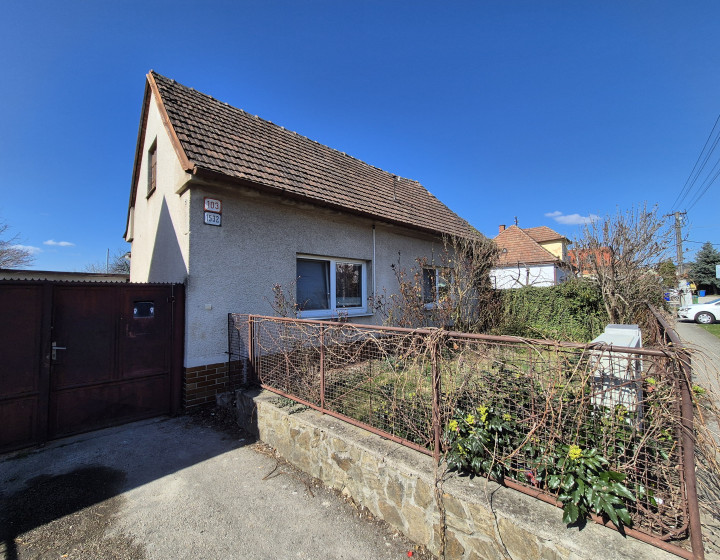 ✨ Rodinný dom s veľkým pozemkom v srdci Pezinka – Bernolákova ul. ✨