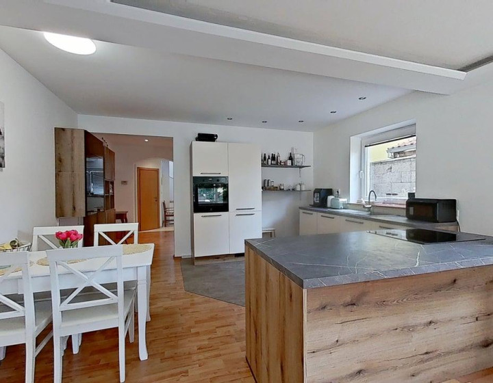 🏡 Na prenájom rodinný dom v centre Šenkvíc